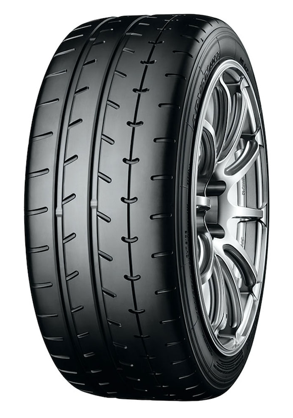 YOKOHAMA A052 DOT 21 265/45 R18 104Y
